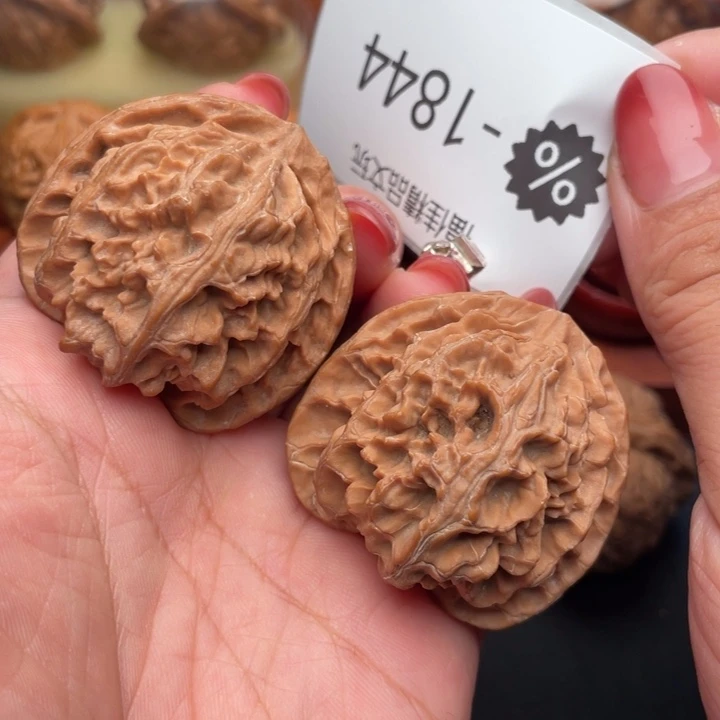文玩核桃吊坠43三角桩苹果园