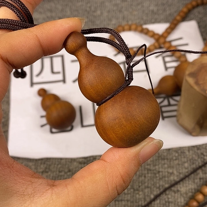 檀香木手串/手链老山檀香黑肉大葫芦6公分