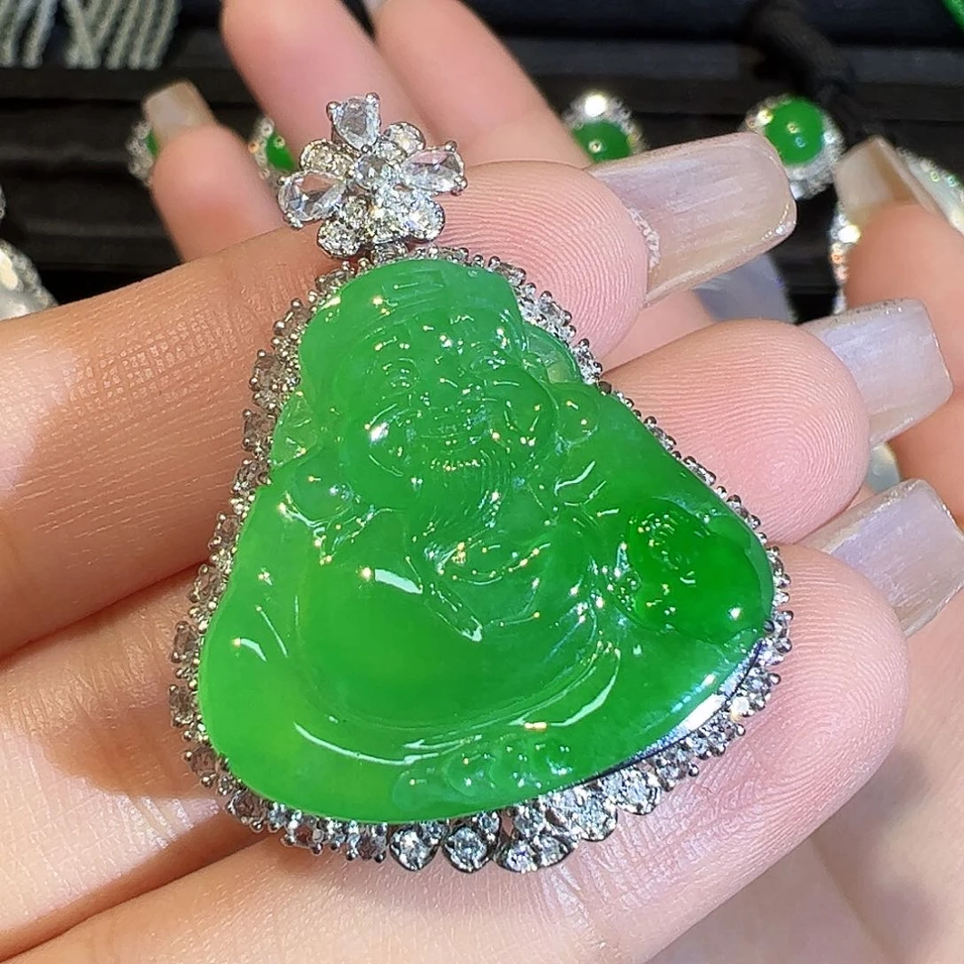 翡翠颈饰18K金镶嵌财神爷