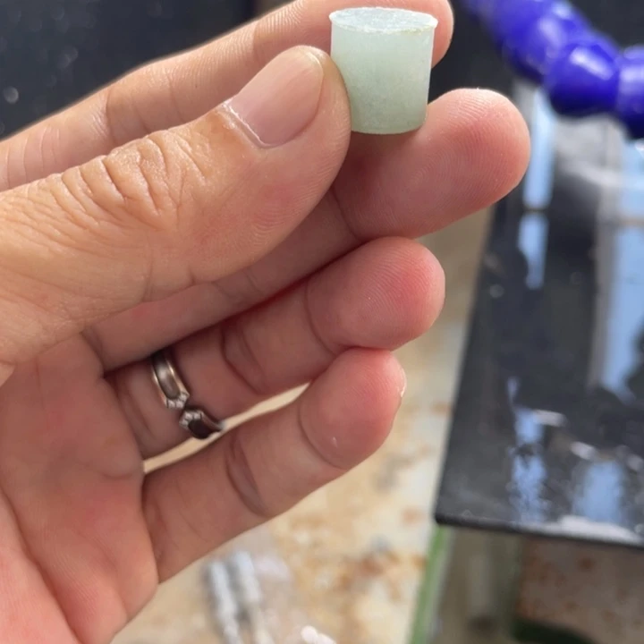 定制翡翠未镶嵌边角料