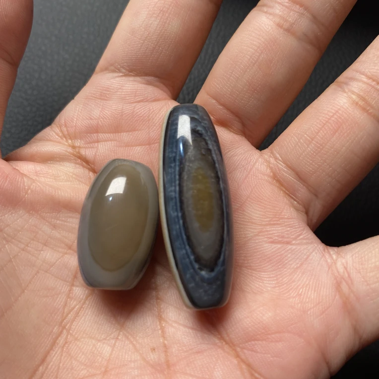 缠丝玛瑙勒子吊坠