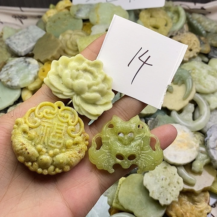 岫玉合金吊坠吊坠14