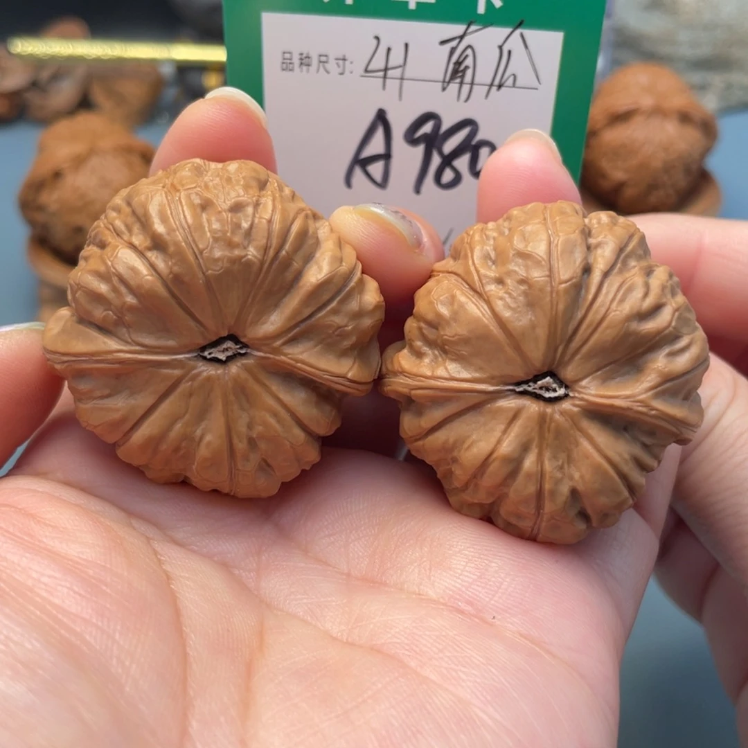 吊坠桃核文玩核桃