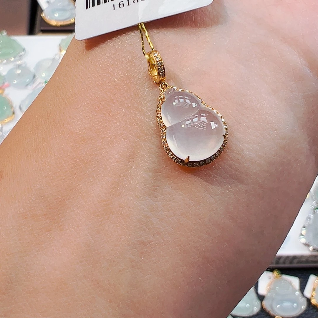 项链18K金镶嵌翡翠葫芦