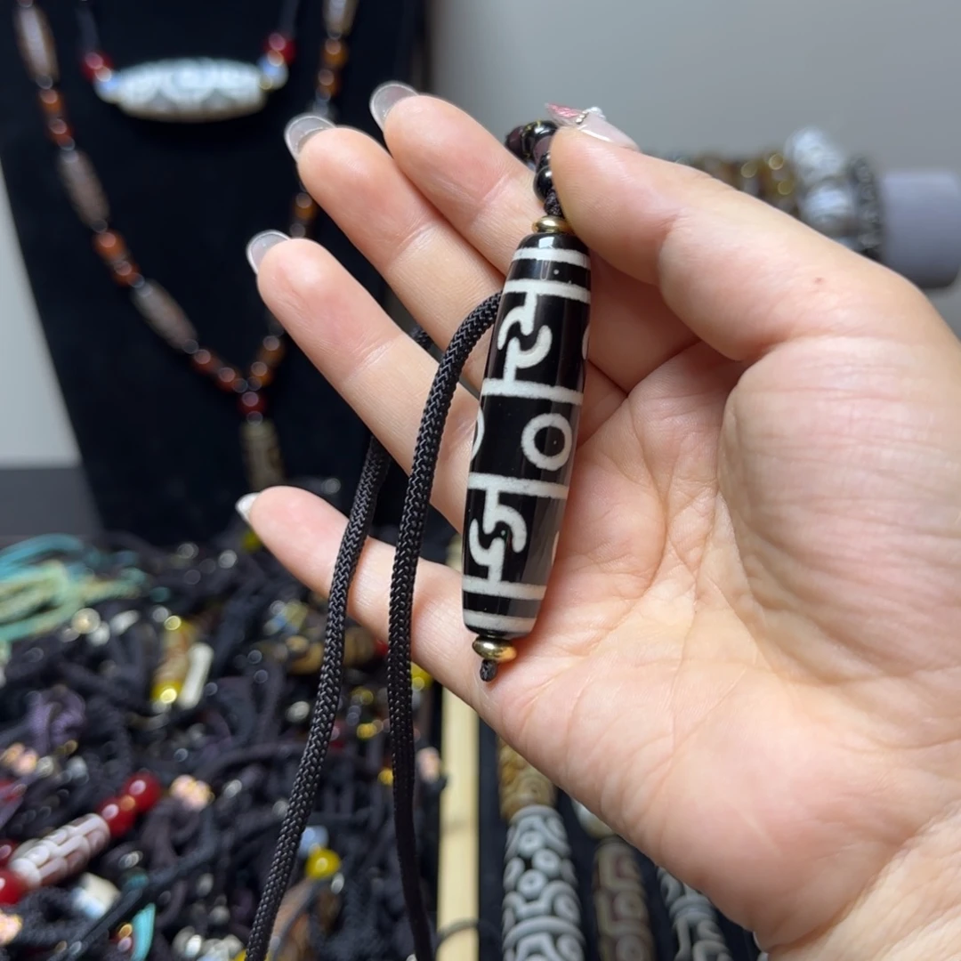 玛瑙/玉髓合金颈饰