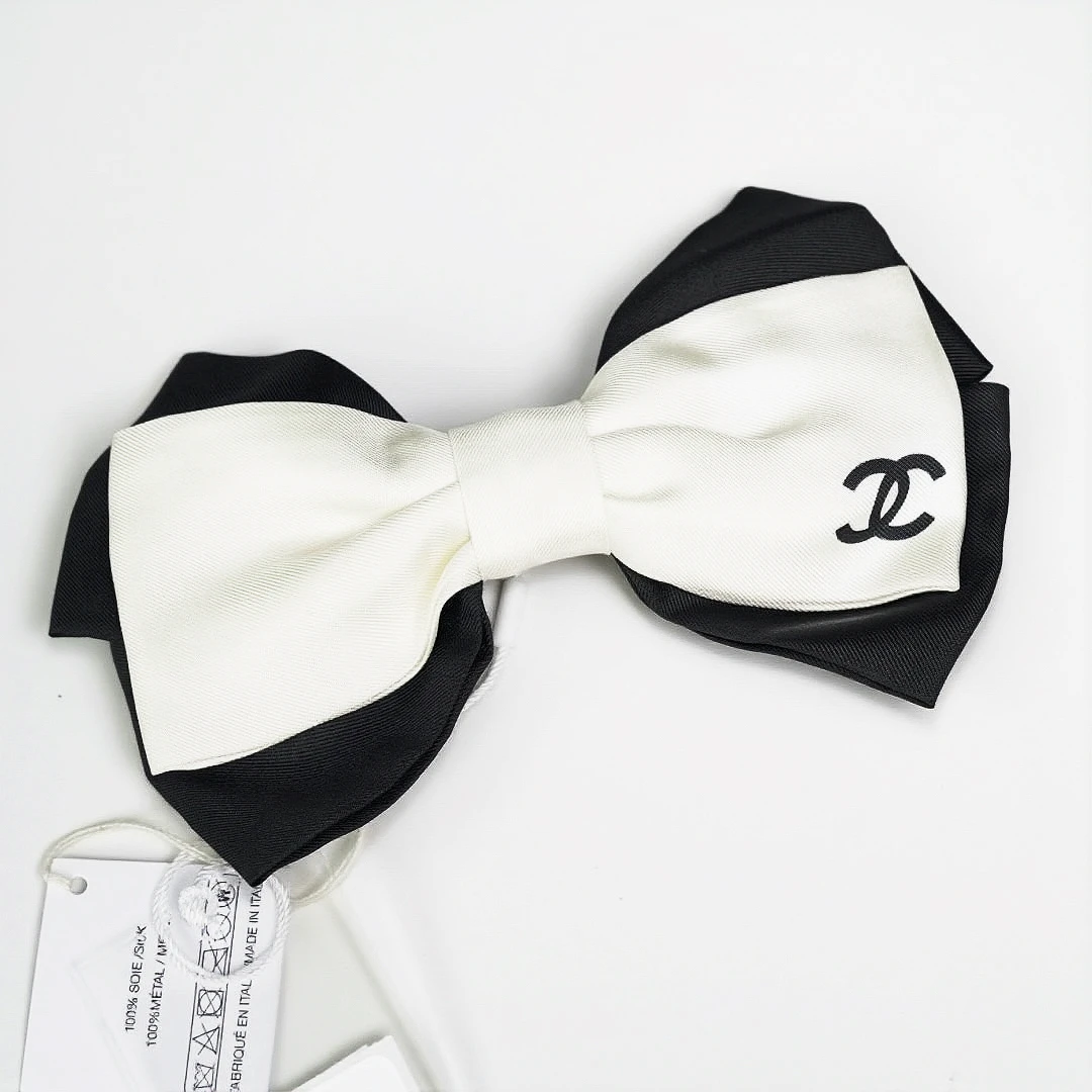 Chanel 黑白蝴蝶结发夹