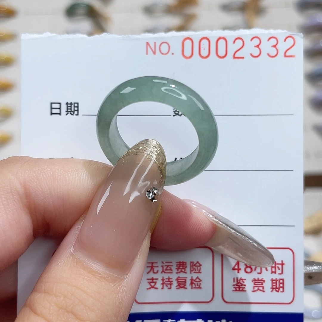 翡翠戒指未镶嵌翡翠戒指