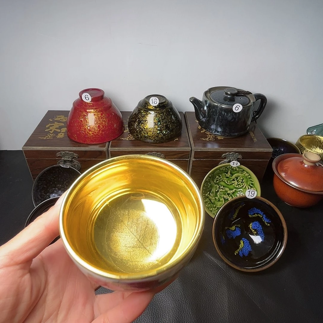 茶盏在你面前装着不在意自己