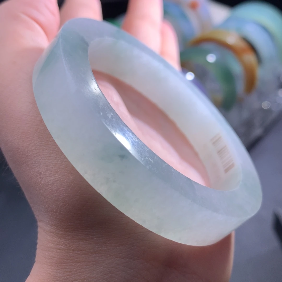 未镶嵌翡翠定制翡翠冰晴