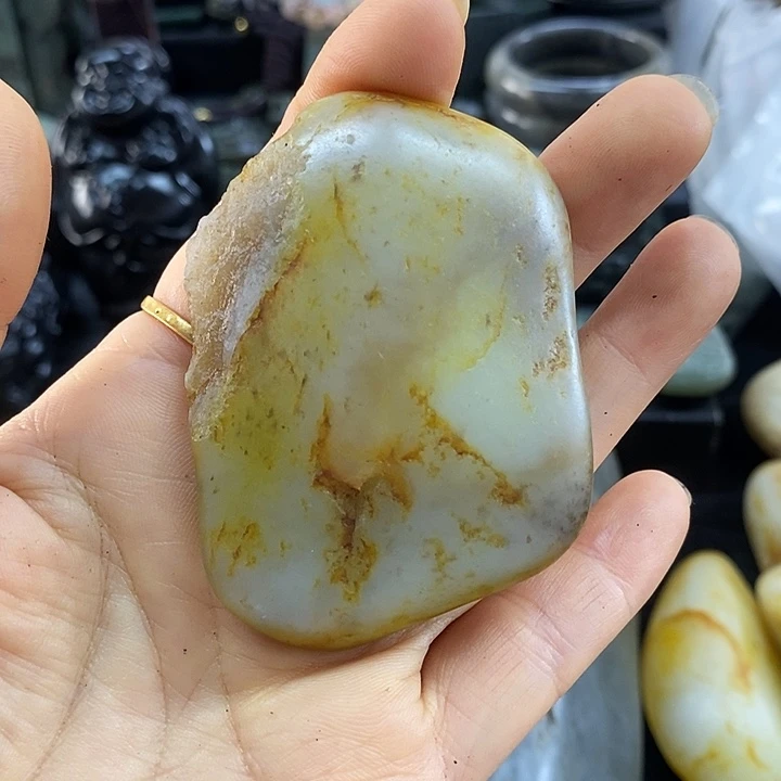 未镶嵌和田玉（糖玉）挂件
