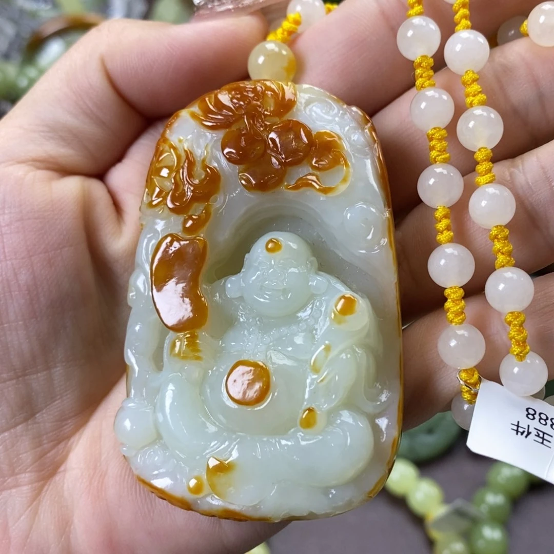 透闪石质玉未镶嵌挂件