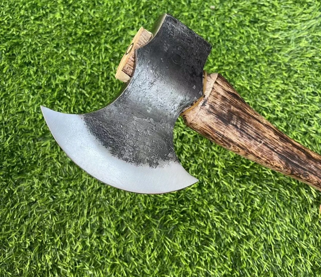 户外露营锰钢锻打斧家用劈柴剁骨斧李逵斧