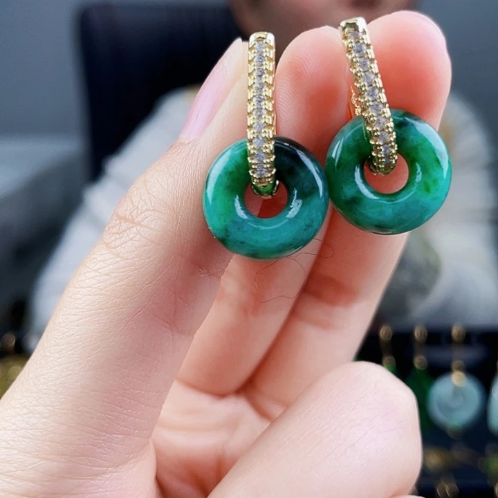 翡翠耳饰未镶嵌饰品