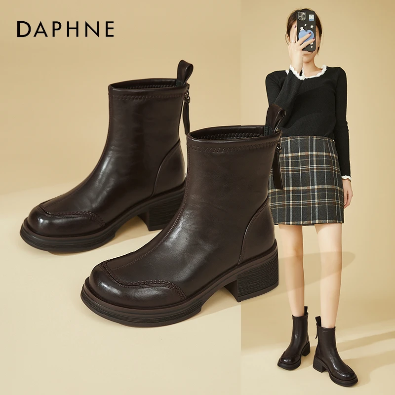 Daphne/达芙妮时尚粗跟短靴女秋冬加绒加厚雪地靴后拉链瘦瘦靴