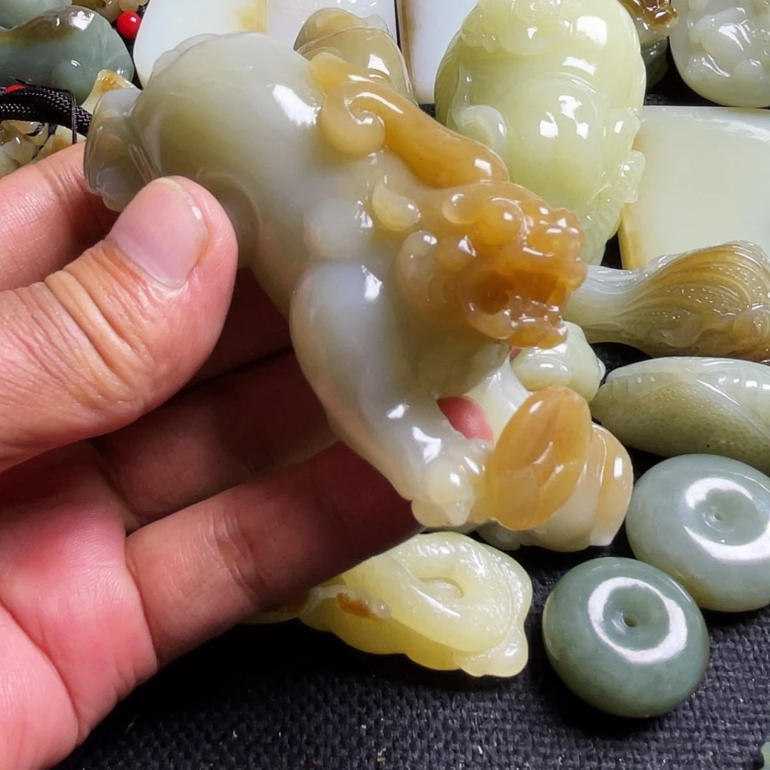 和田玉未镶嵌吊坠(不含链)