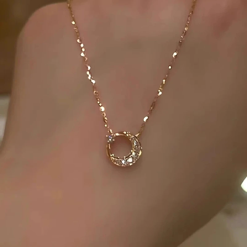 新款星月项链饰品女轻奢小众高级感日月星辰吊坠锁骨链送女友礼物