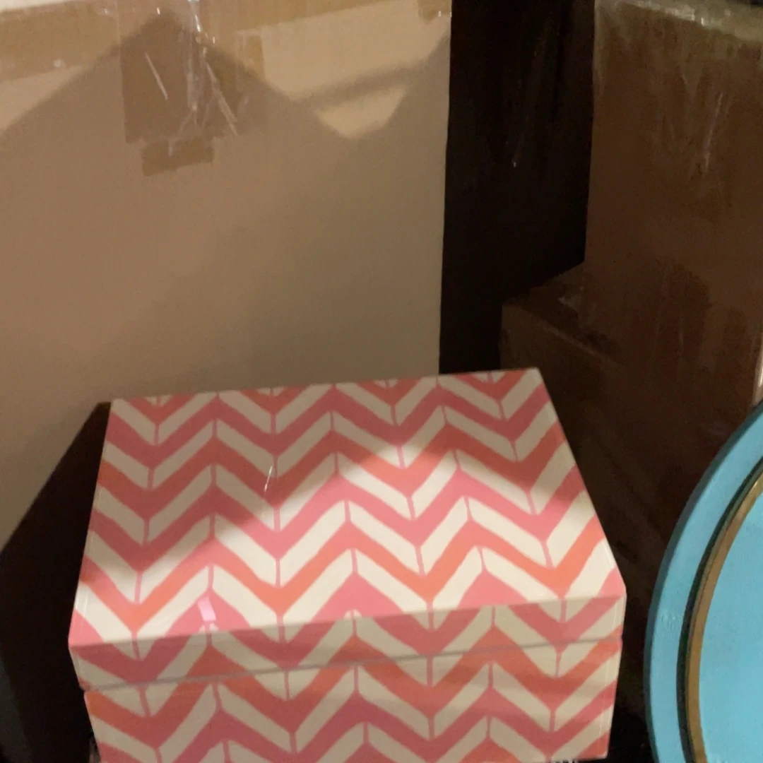 陶瓷花瓶，部分微瑕