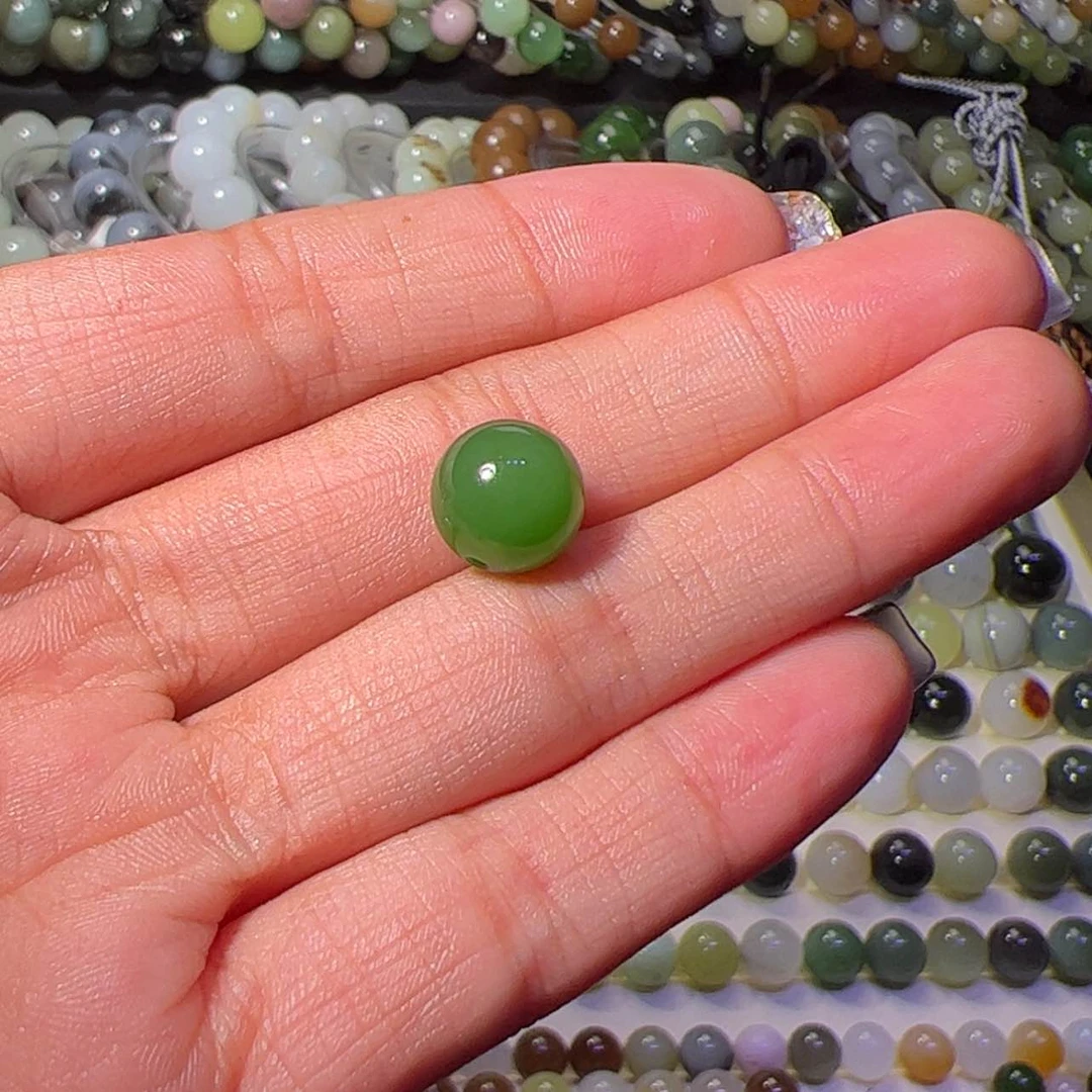 【闪购商品】未镶嵌和田玉珠宝奇石H***n碧玉辣阳绿10mm