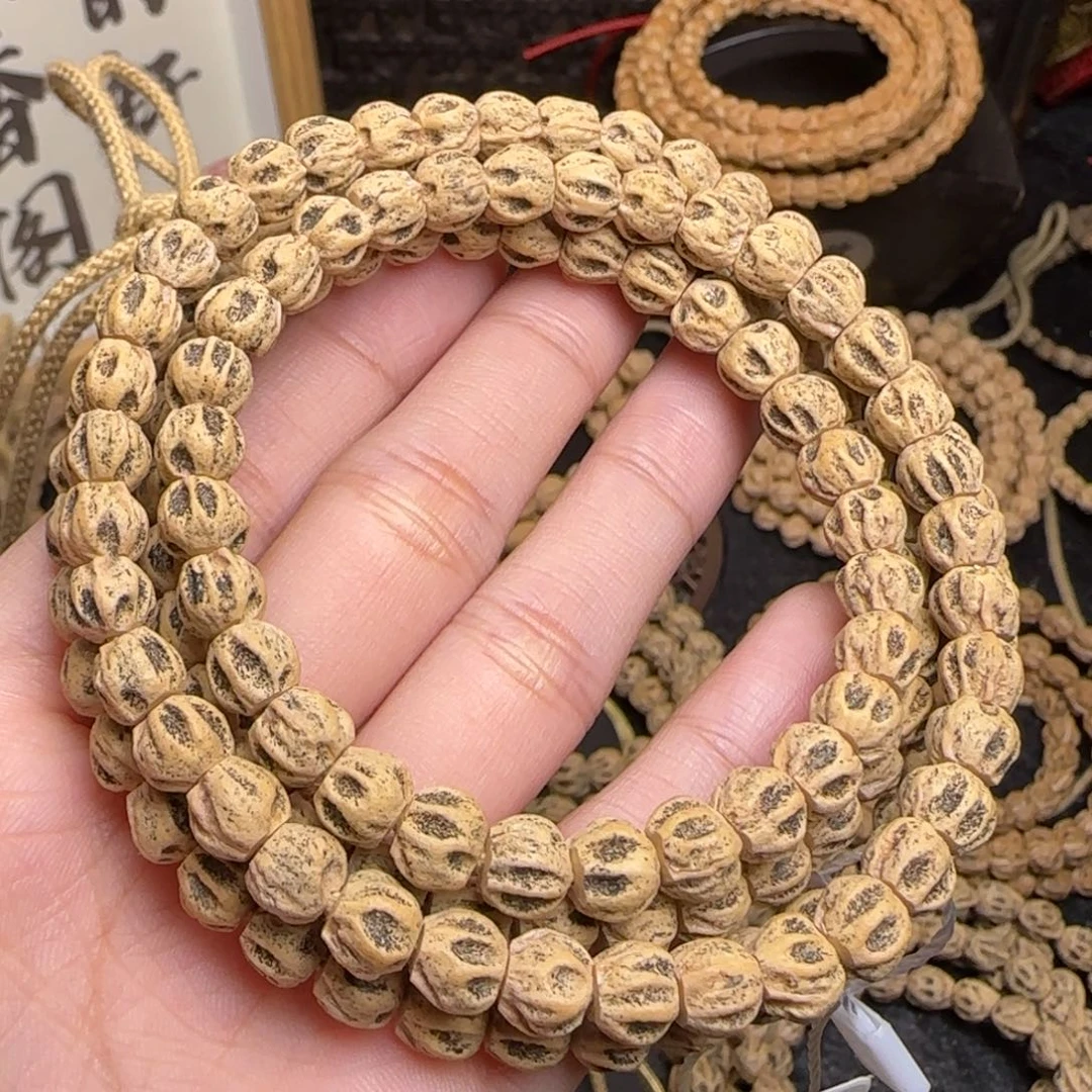 柏香籽/百香籽吊坠哆*