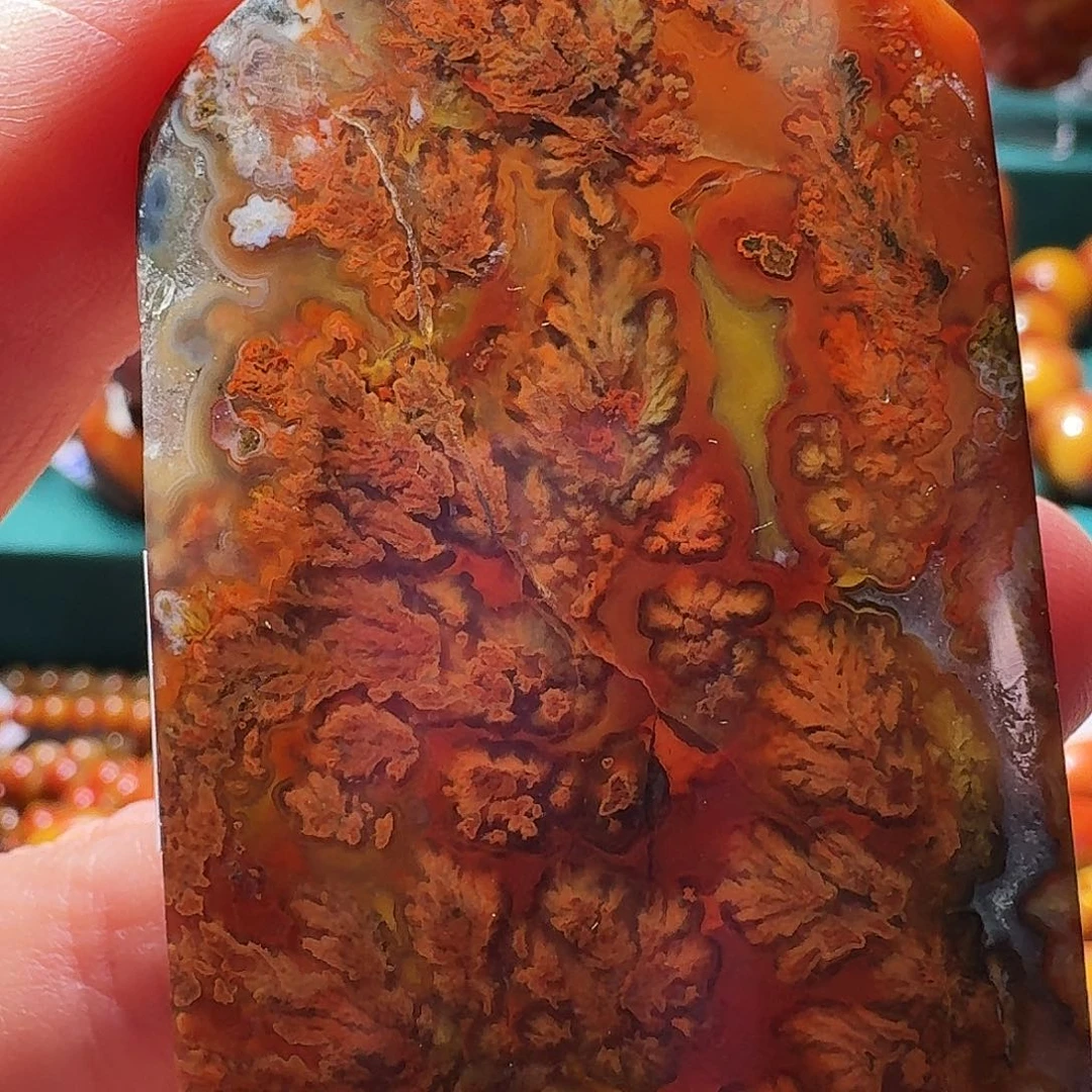 玛瑙/玉髓未镶嵌珠宝半成品南**梦