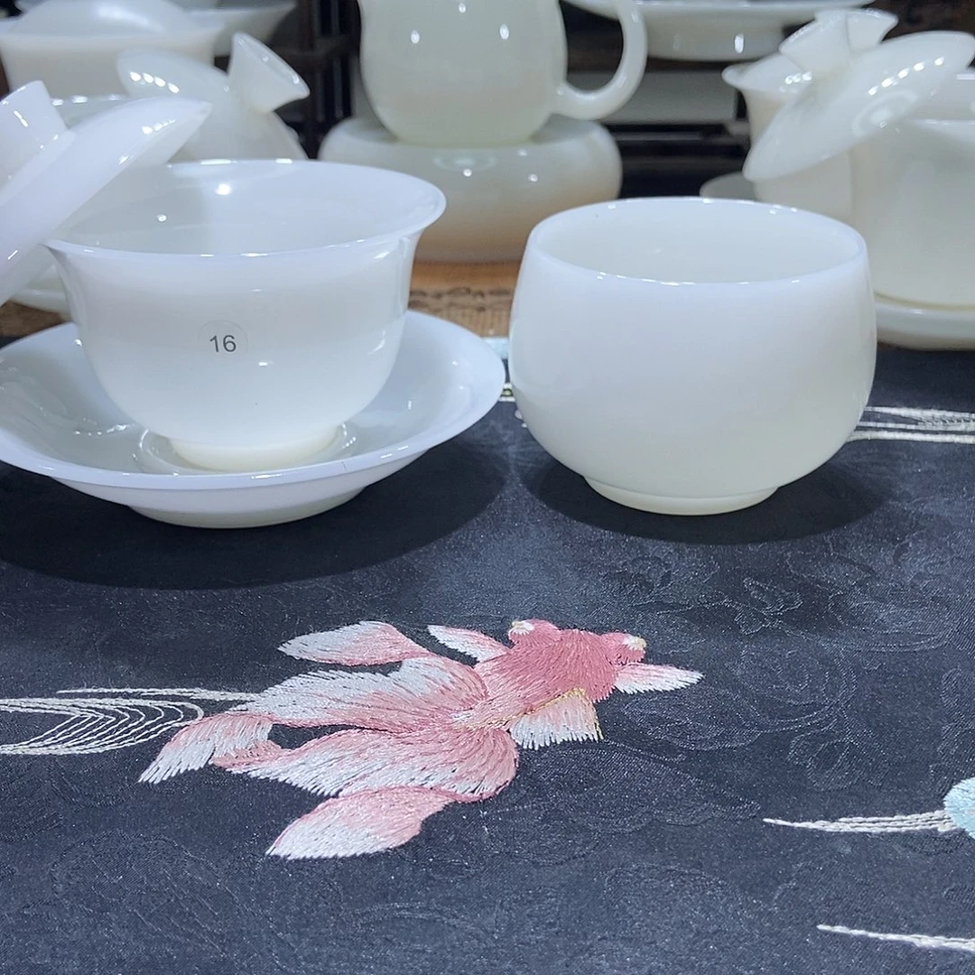 这么早还没有下班吧不回电话啊不