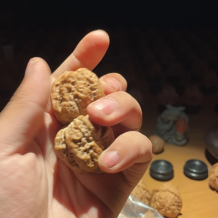 浮***央文玩核桃吊坠1111111