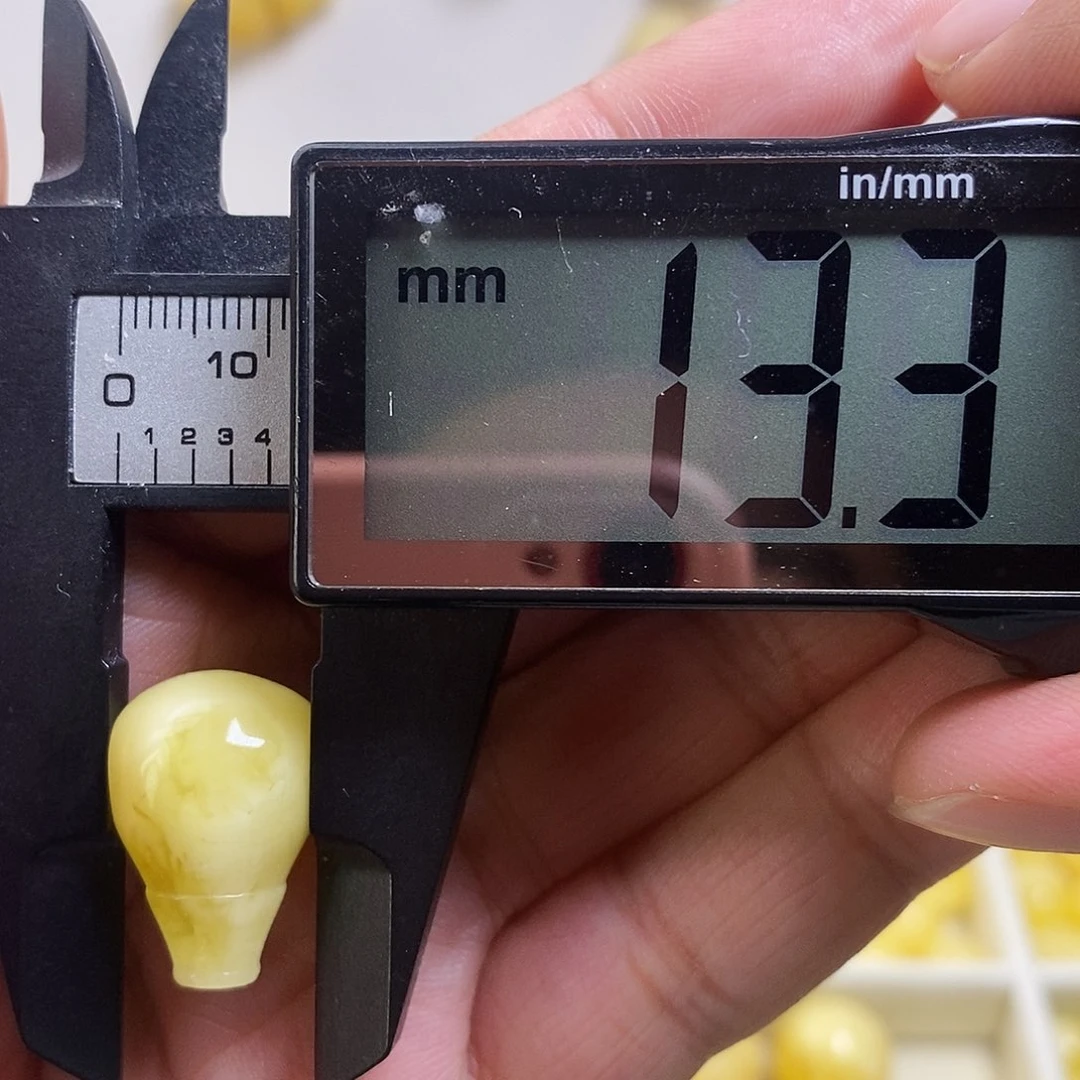 裸石琥珀未镶嵌蜜蜡三通