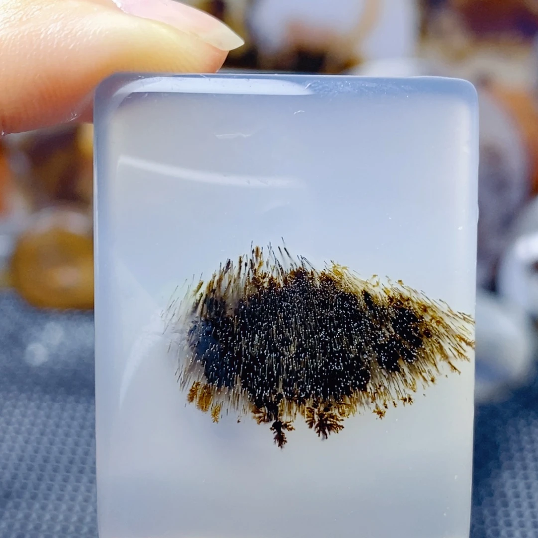 玛瑙/玉髓未镶嵌珠宝奇石