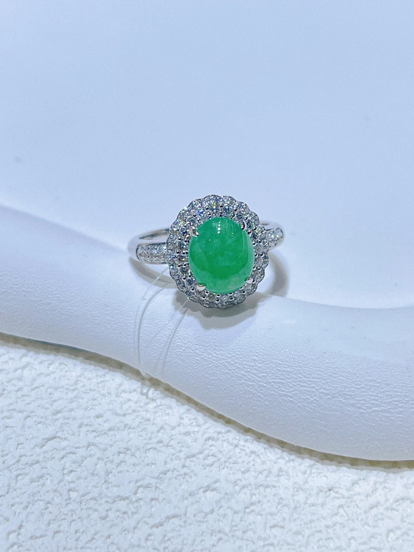 尚晶品珠宝18K金镶嵌天然钻石蛋形翡翠双圈围镶戒指款K白色AU750