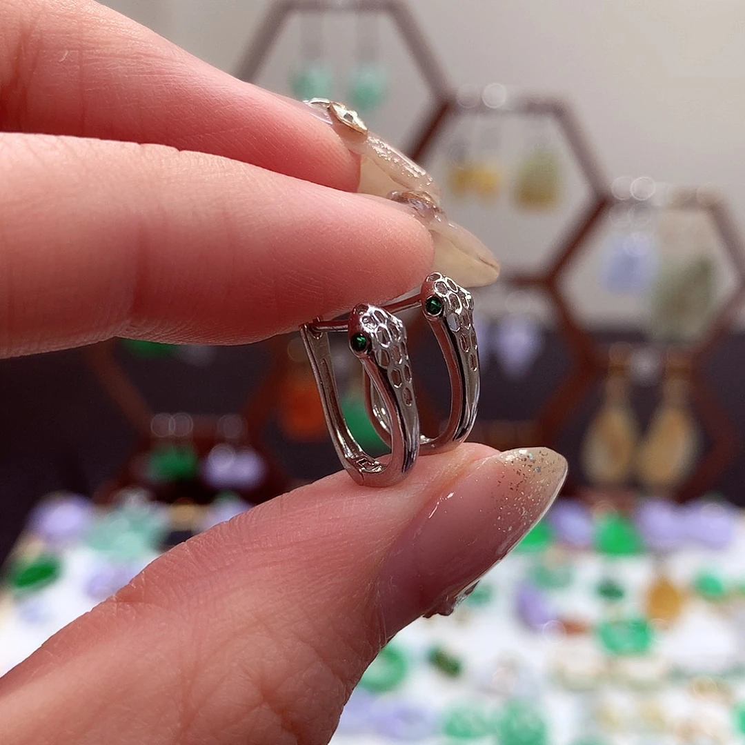 翡翠耳饰未镶嵌风***辰天然翡翠