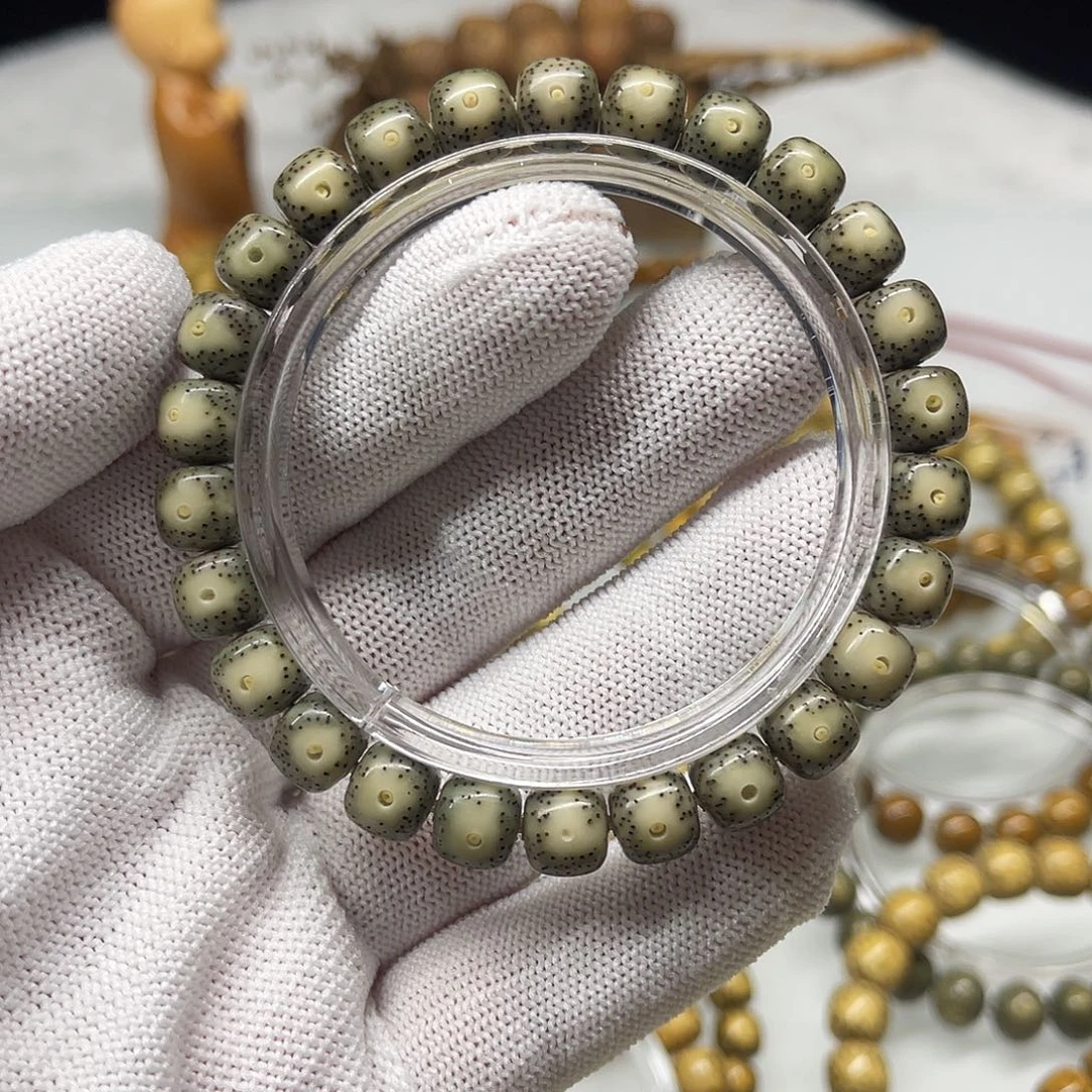 手串星月菩提黄金瞳9×8