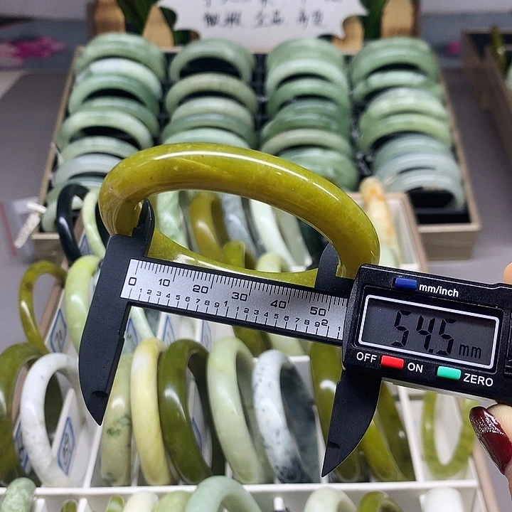 未镶嵌蛇纹石玉手镯66