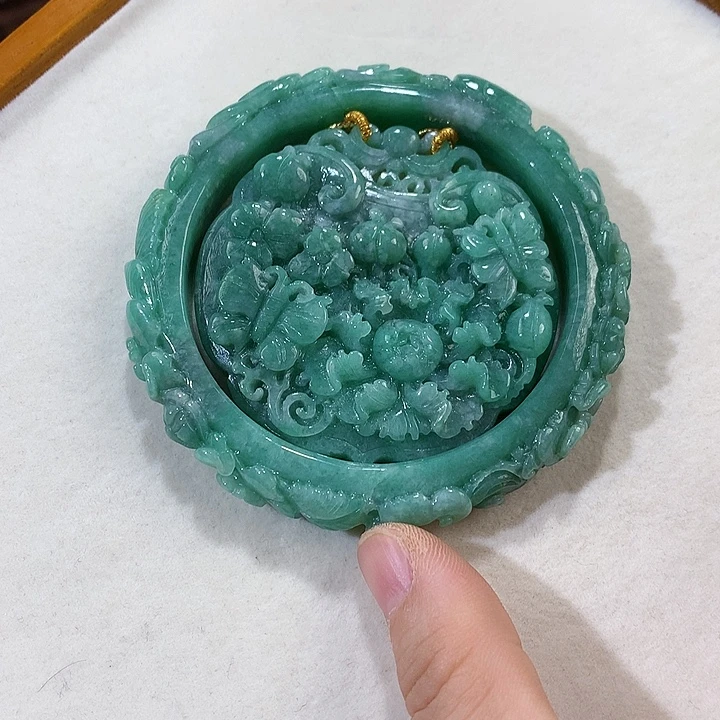 翡翠未镶嵌手镯翡翠手镯