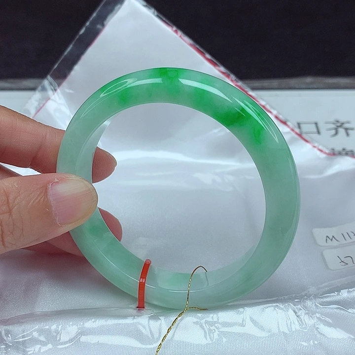翡翠未镶嵌手镯57圈4774