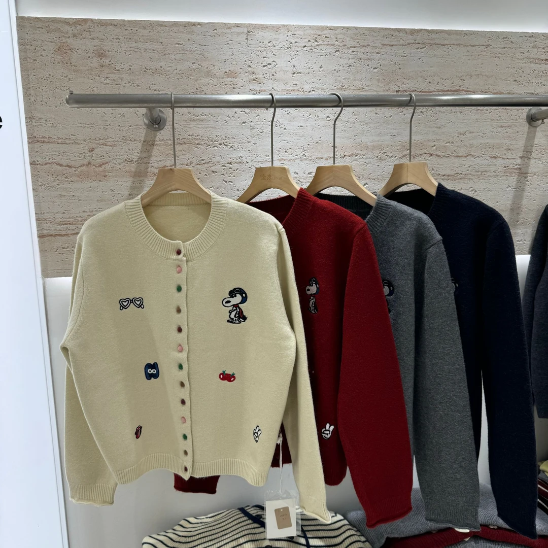 欧洲站小众设计师早春新款趣味卡通刺绣针织开衫时髦百搭毛衣外套