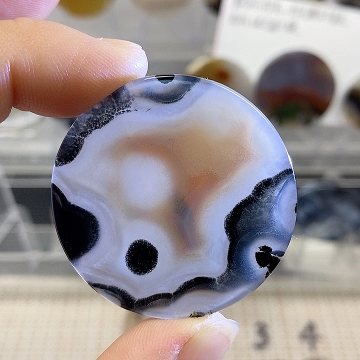 未镶嵌颈饰玛瑙/玉髓