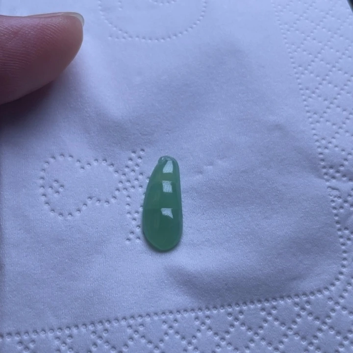 定制翡翠未镶嵌绿豆