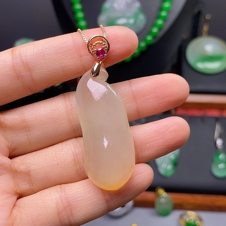 吊坠(赠链)未镶嵌翡翠