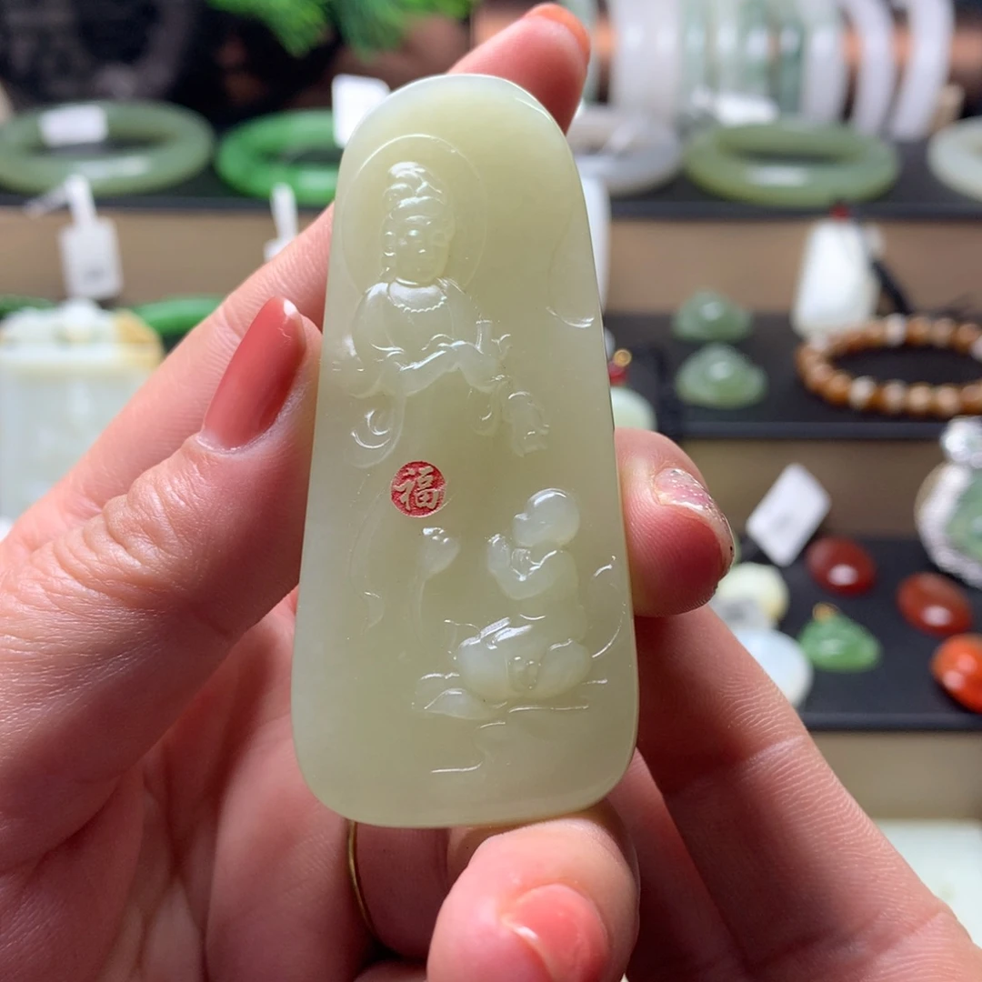 和田玉未镶嵌颈饰