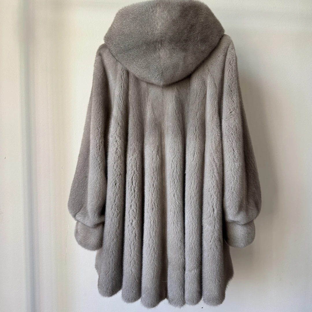 BAOYI 鲍艺 新款貂大衣女皮草中长款连帽带浪摆外套