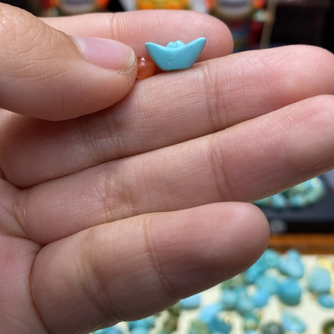 南红玛瑙配饰未镶嵌