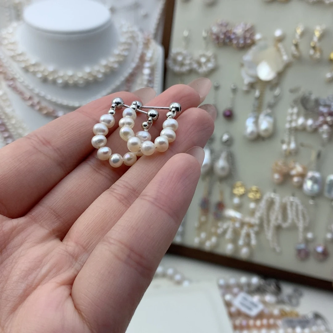 合金淡水珍珠颈饰