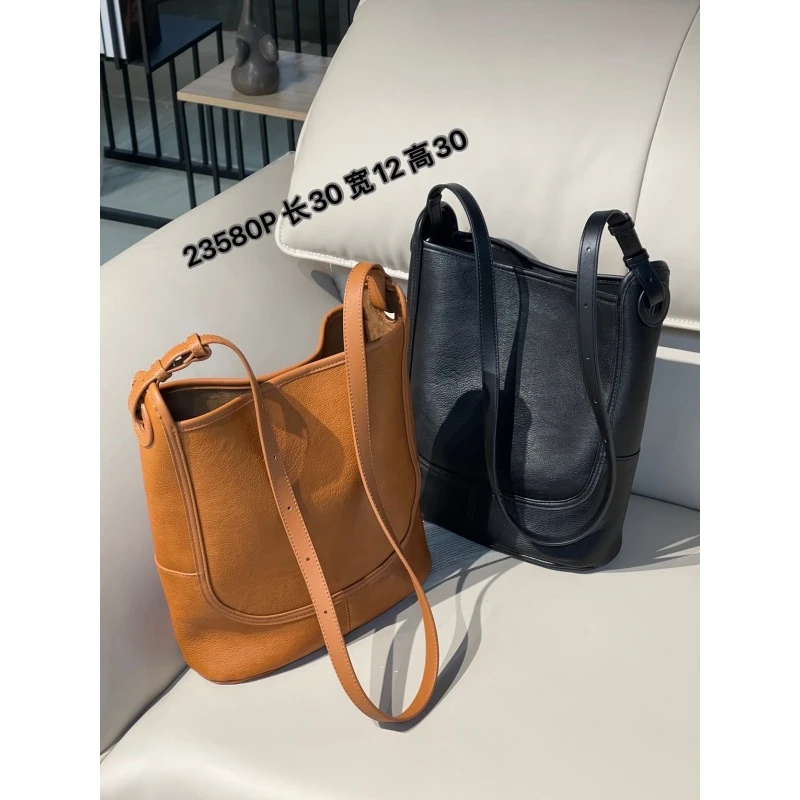 BAMEI 八妹 ·  23580P休闲女包潮流书包单肩背斜跨女包