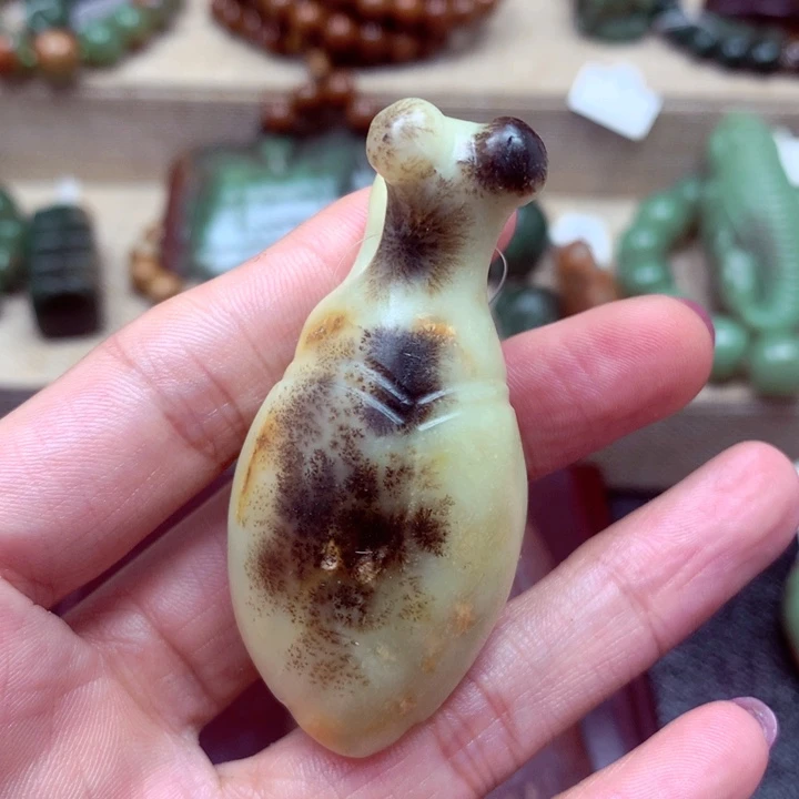 和田玉未镶嵌珠宝奇石