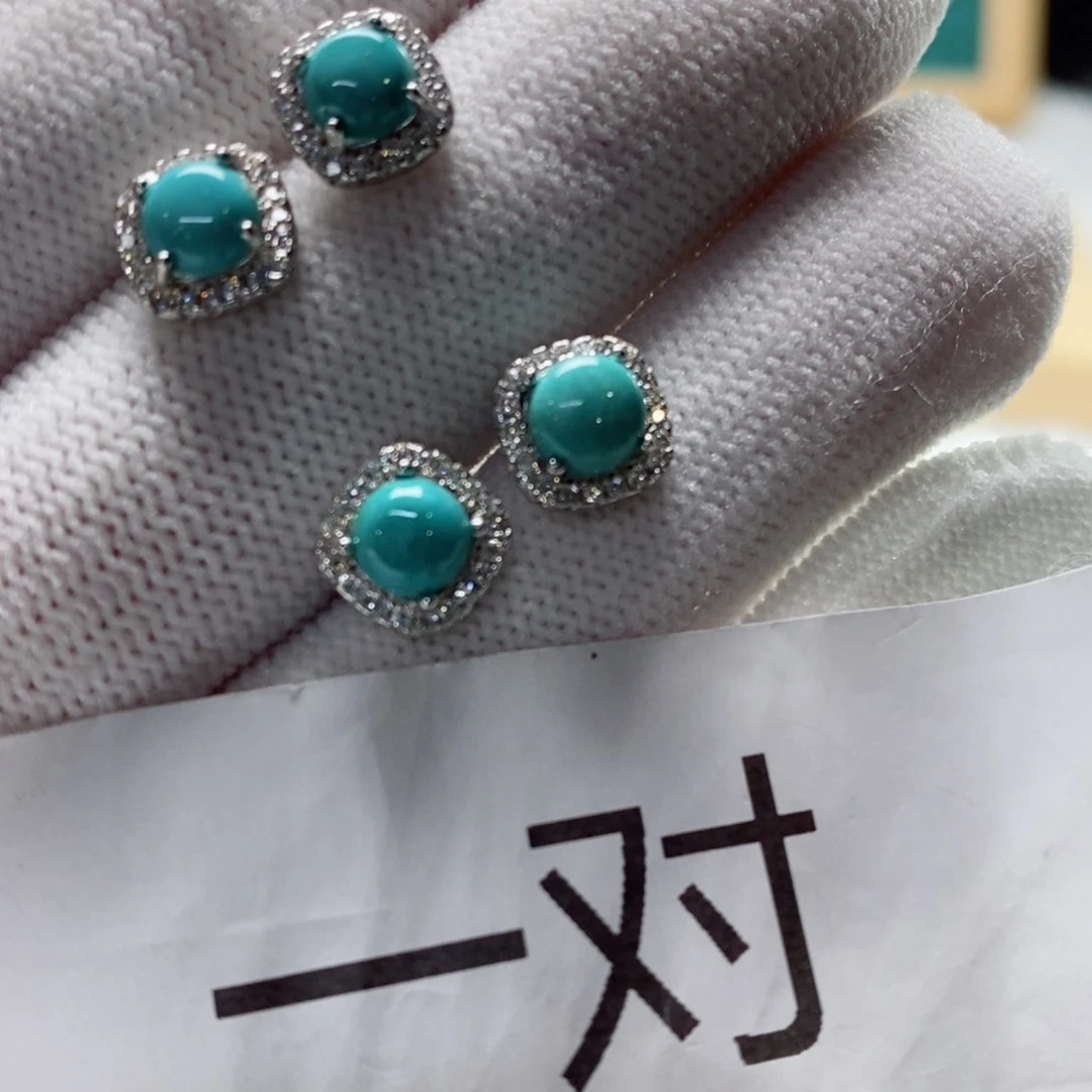 绿松石颈饰未镶嵌
