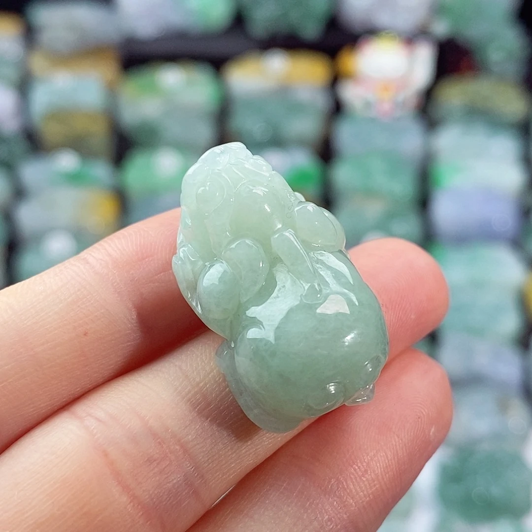 颈饰未镶嵌翡翠天然