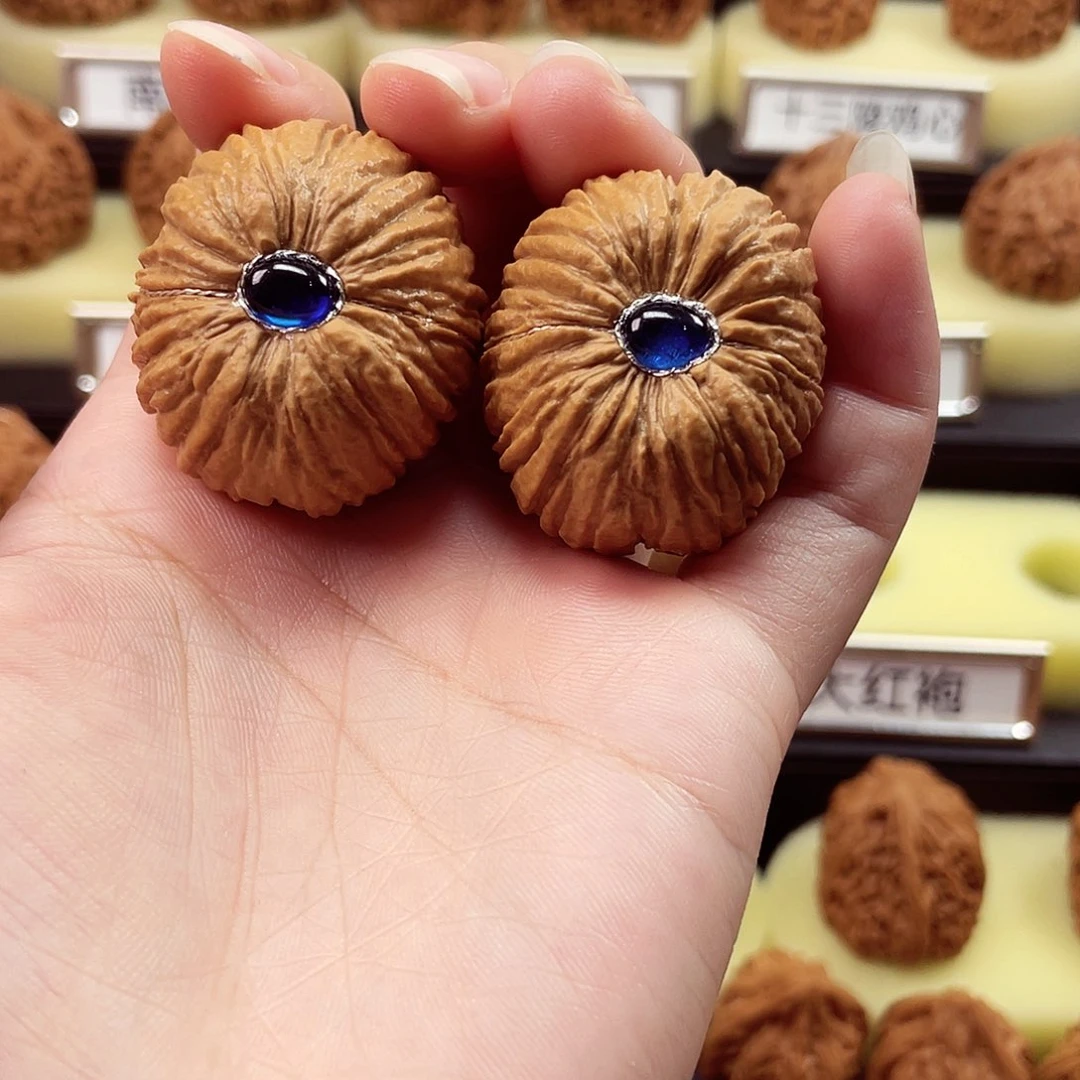 文玩核桃把件白*?猴头元宝36尺6017