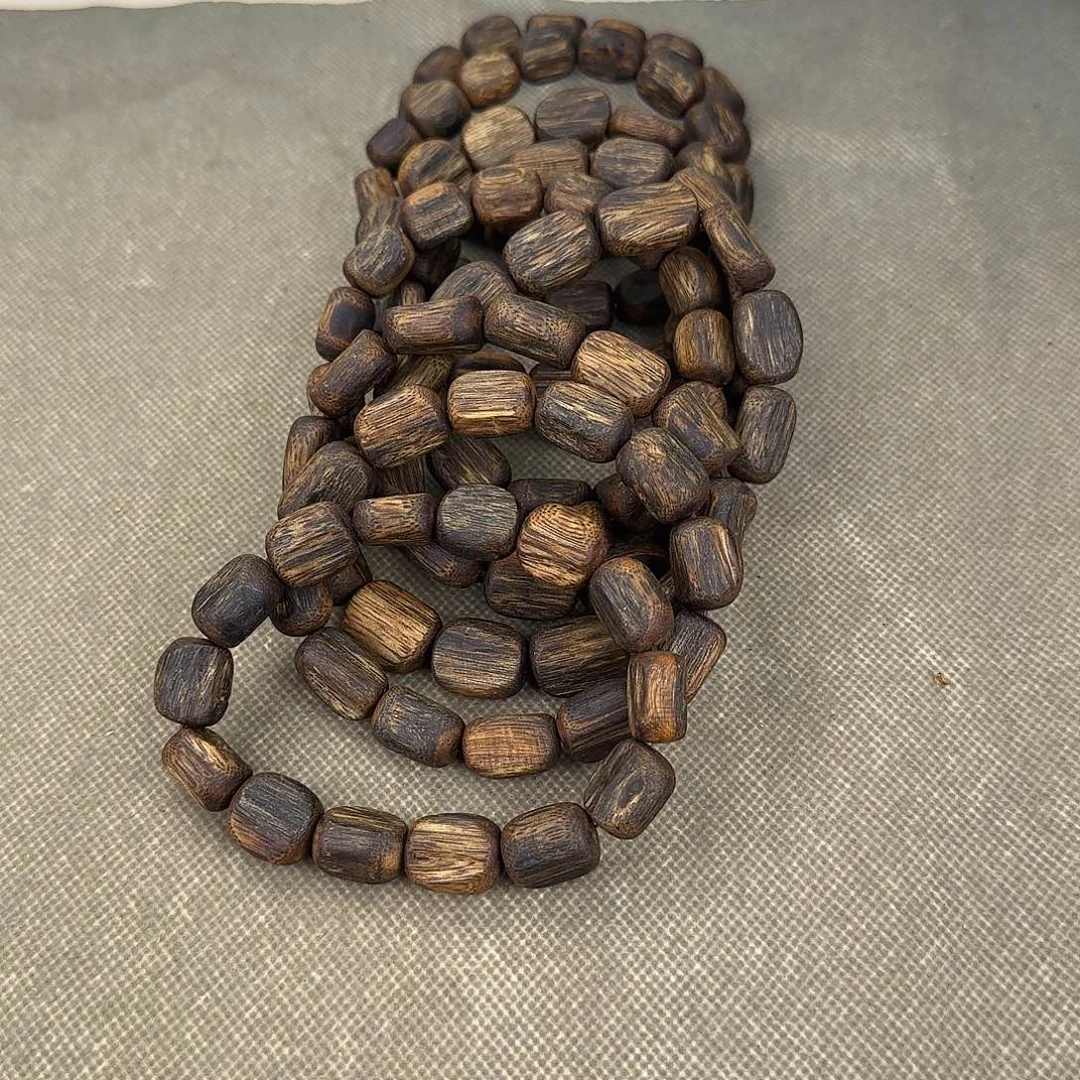 手串沉香多样性发货发一条