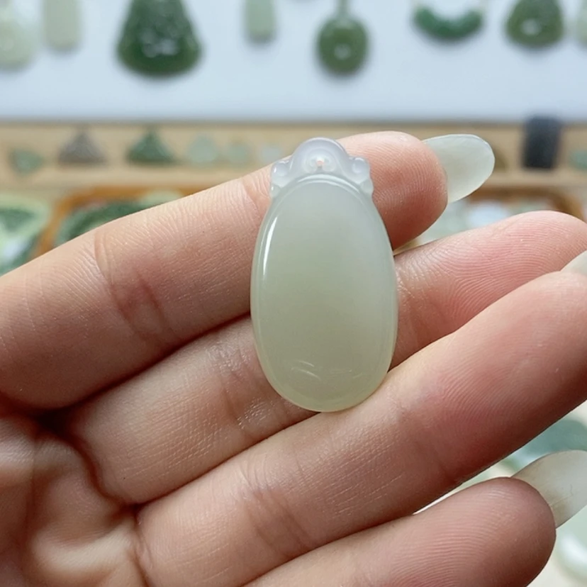 【闪购商品】颈饰未镶嵌和田玉