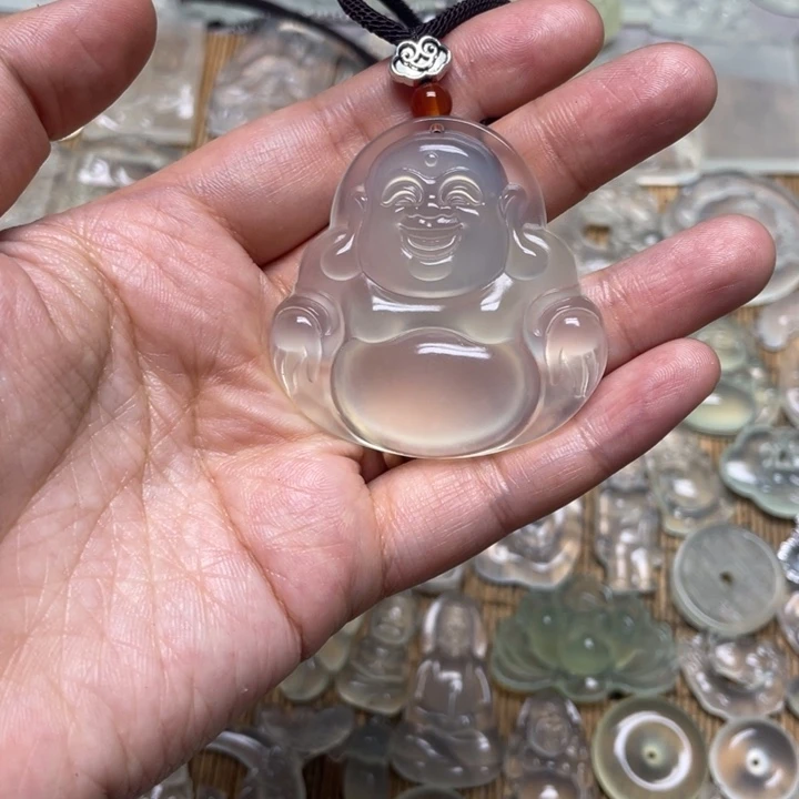 蛇纹石玉未镶嵌颈饰藏**鞘